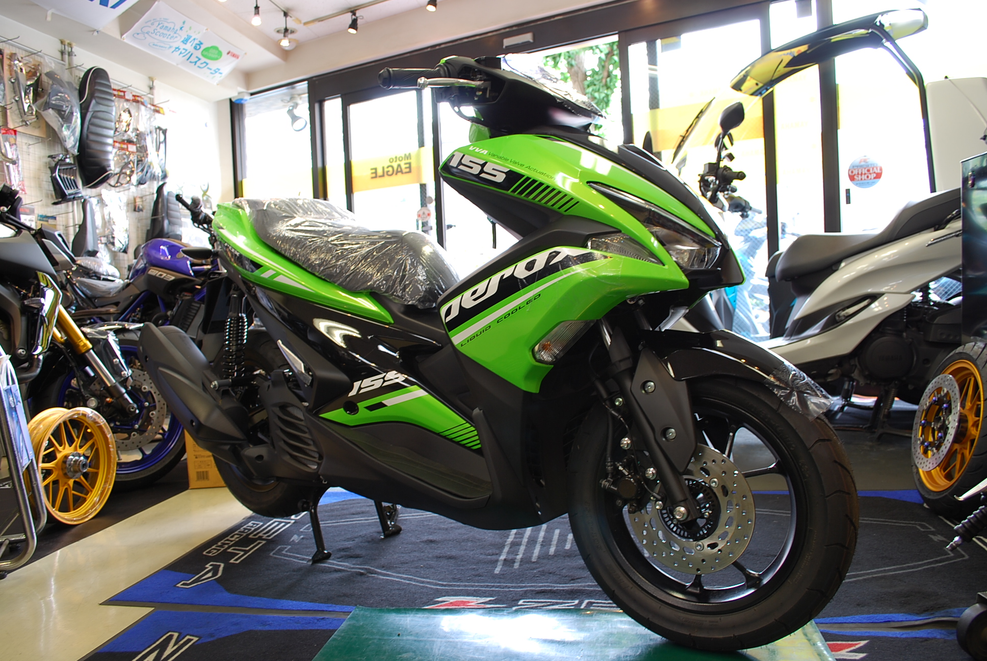 エアロックス　N-MAX　ヨシムラ 008